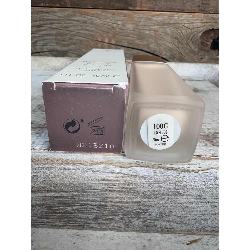 Elizabeth Arden Flawless Finish Skin Caring Foundation 100C 1oz NIB MSRP $42 - Picture 6 of 6